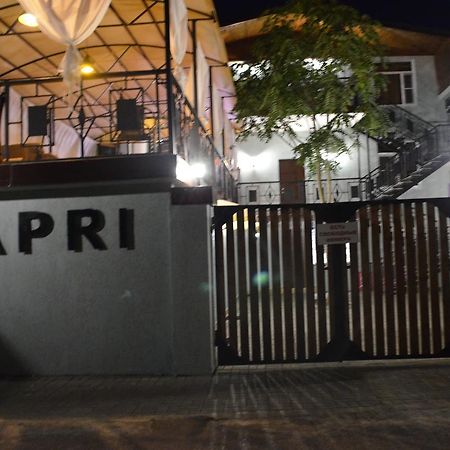 سوخومي Hotel Capri المظهر الخارجي الصورة